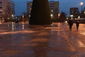 Уважаемые жители городского округа Истра! В связи с образованием наледи Истринские коммунальные службы осуществляют работу в штатном режиме, выполняя противогололедную обработку улиц, тротуаров, аварийно-опасных участков дорог и т.д.