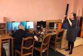 В Истринском центре «Милосердие» для слабослышащих проходят компьютерные курсы